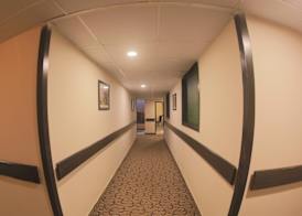Hotel Crown Inn 2