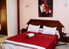 Hotel Les Ambassadeurs 5