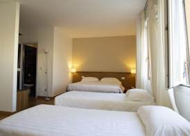Mistral2 Hotel 4