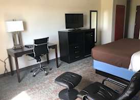 AmericInn by Wyndham Maquoketa 4