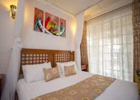 The Smith Hotel 5