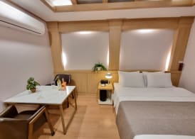 LEX Tourist Hotel 4