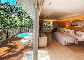 Dolphin Hotel 4