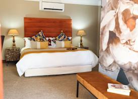 The Woodpecker Inn 2