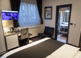 Log In Rooms 4