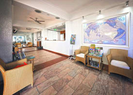 Ramada By Wyndham Cairns City Centre 2