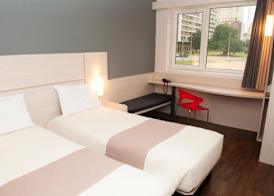 ibis Montevideo Rambla 5