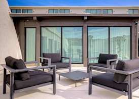 DoubleTree by Hilton Palmdale 4
