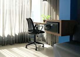 The Blue Hotel 4