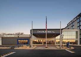 DoubleTree by Hilton Madison East 3