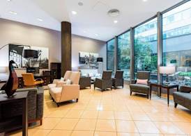 Courtyard by Marriott Prague City 5