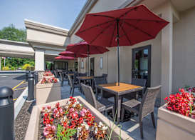 Hotel MTK Mount Kisco 4