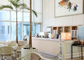 Bloom Hotel 5