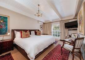 Maison Chablis Guest House 5