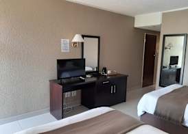 Wilderness Beach Hotel 4