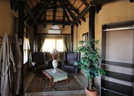 Lapa Lange Game Lodge 5