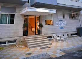 Hotel Zanzi 5