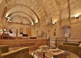 La Casa Cave 4