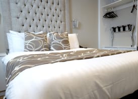 Doric Hotel 5