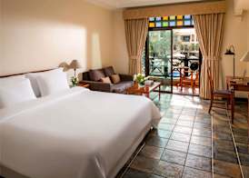 Novotel Bahrain Al Dana Resort 4