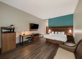 Best Western Plus Bowie Inn & Suites 5