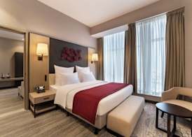 Ramada by Wyndham Riyadh King Fahd Road 5