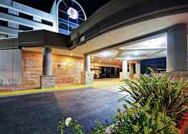 DoubleTree by Hilton Pleasanton at the Club 3