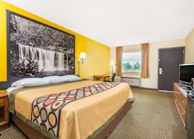 Super 8 by Wyndham Williamsburg 5