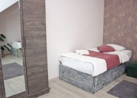 Check Point Hotel 4