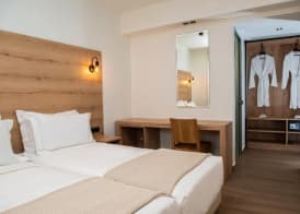 Liberty of Nafplio 5