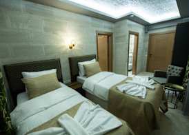 Ahiyan Hotel 5