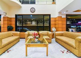 Grand Plaza 4