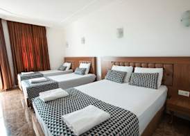 Kristal Beach Hotel 3