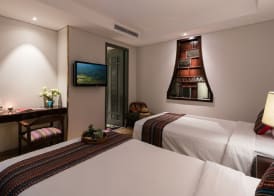 Au Lac Legend Hotel 4