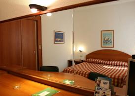 Golf Hotel 5