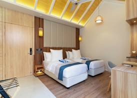 ARIA Beach, Ukulhas 3