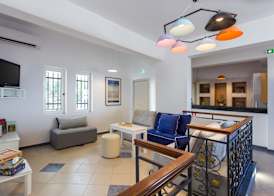 Iris Beach Hotel 2