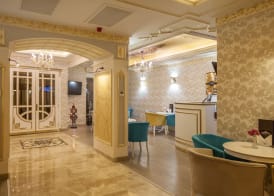 Empire Suite Hotel 3