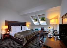 Hotel Selsky Dvur - Bohemian Village Courtyard 4