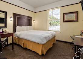 Hotel Seville 4