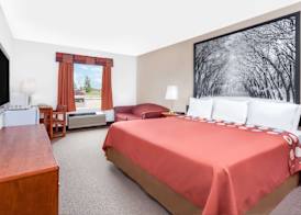 Super 8 by Wyndham Morden 2