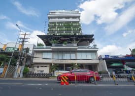 Lotus Saigon Hotel 2