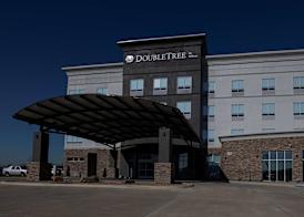 Double Tree by Hilton Sulphur Lake Charles 2