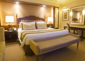The Manila Hotel 3