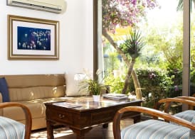Flora Hotel 3