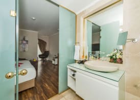 Darkmen Hotel 2 5