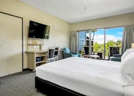 Kingfisher Bay Resort 5