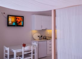 Milos Bay Suites 3