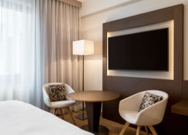 AC Hotel by Marriott Wroclaw 5