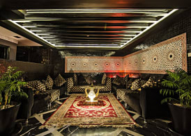 Palais Ommeyad Jacuzzi Suites & Spa 2
